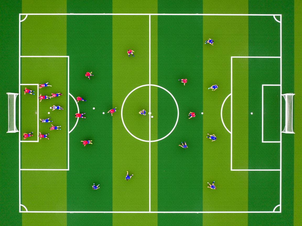 九游娱乐官方-五大联赛争冠球队的防守区域战术差异分析，五大联赛各球队的关系